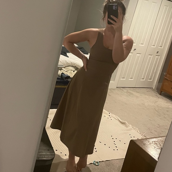 Dresses & Skirts - Gorgeous vintage hand-sewn linen latte-coloured dress with matching waist tie.